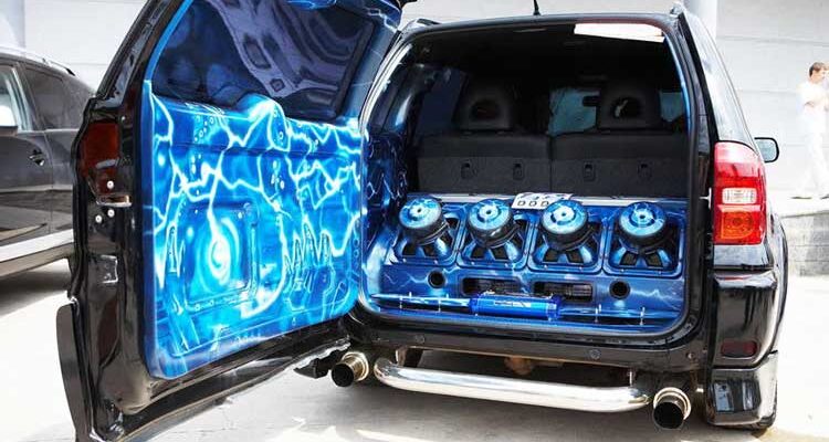 Как выбрать усилитель в машину