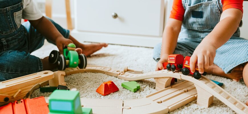 Деревянные развивающие игрушки – идеальный подарок